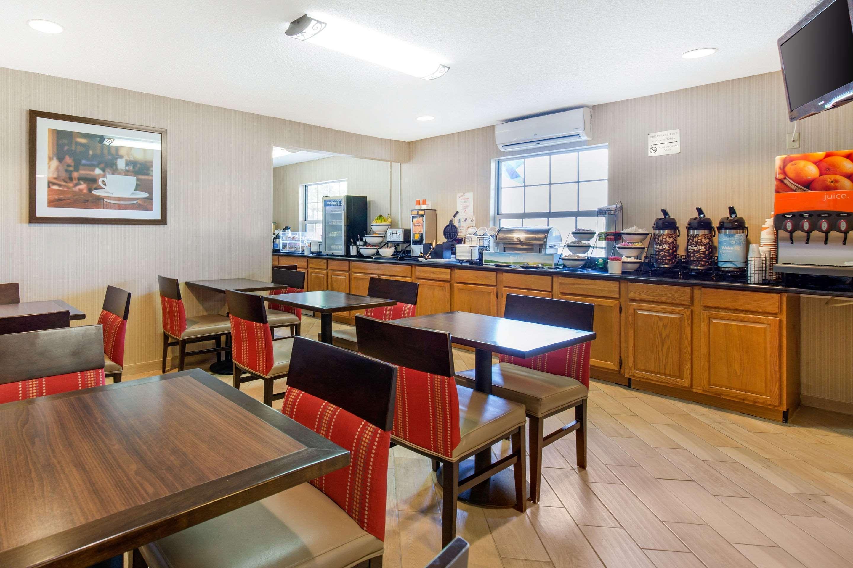 Quality Inn Stephens City-Winchester South Buitenkant foto